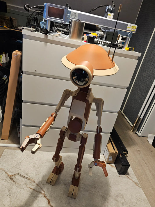 Pit Droid 1:1 Scale - Full-Size Replica
