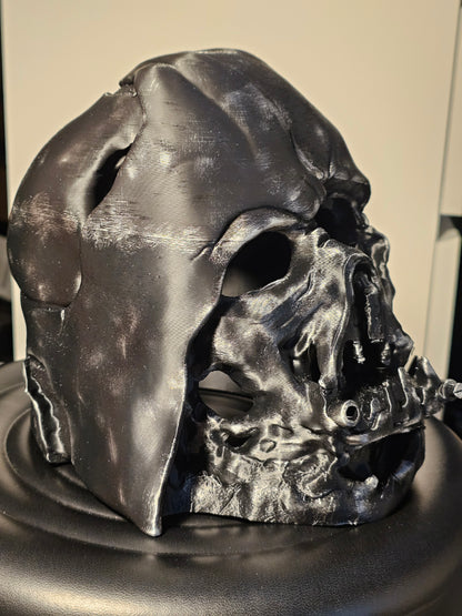 Casque fondu de Dark Vador – Objet de collection Star Wars
